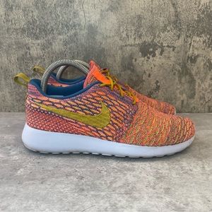Nike Roshe Run Flyknit Running Shoes Womens sz 7.5